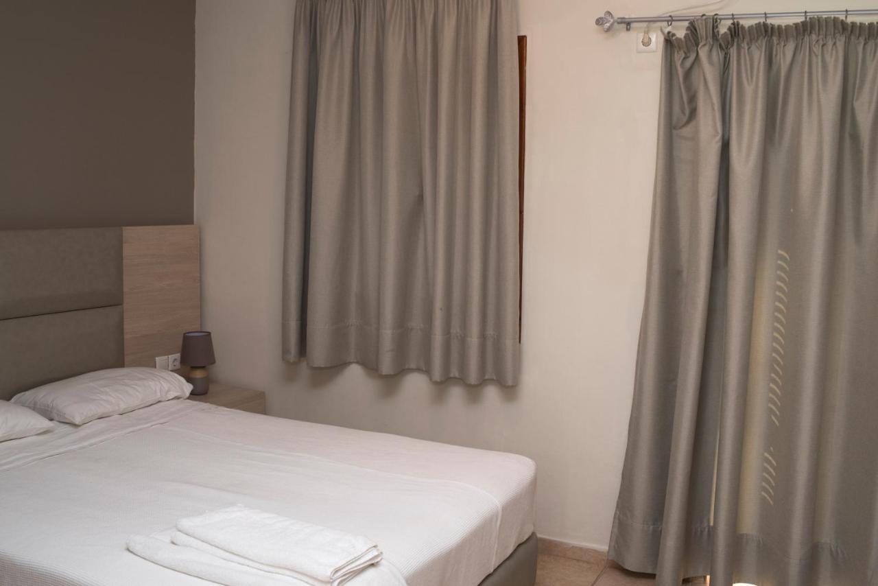 T'Aloni Hotel Chortáta Eksteriør billede